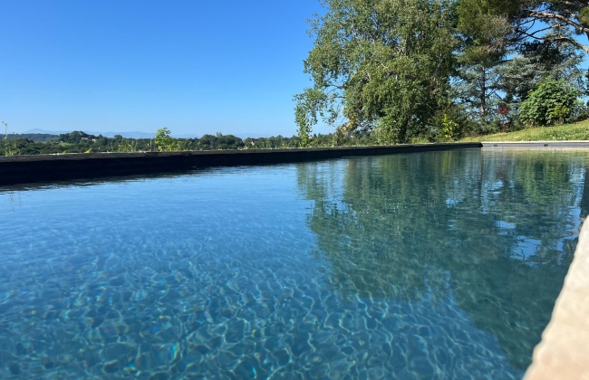 Outdoors - Pools